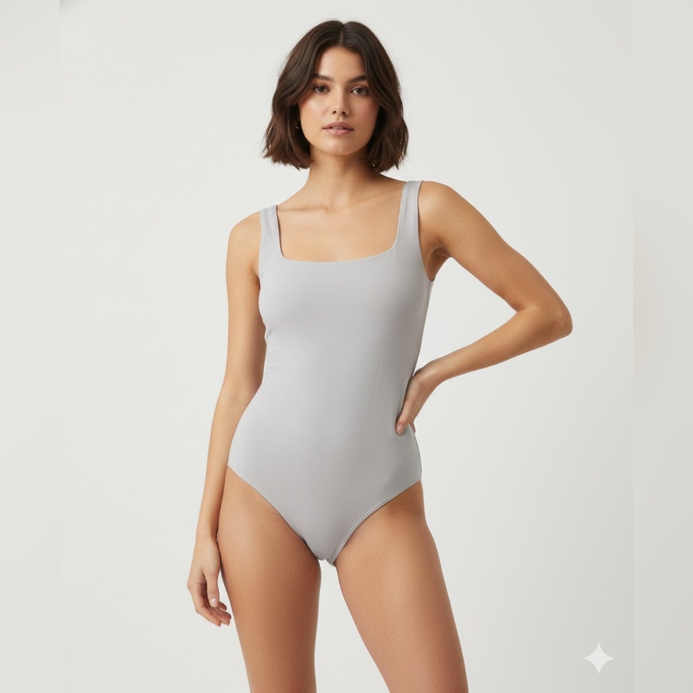Abercrombie and Fitch Tan/Cream Square Neck Essential Bodysuit Size Small
